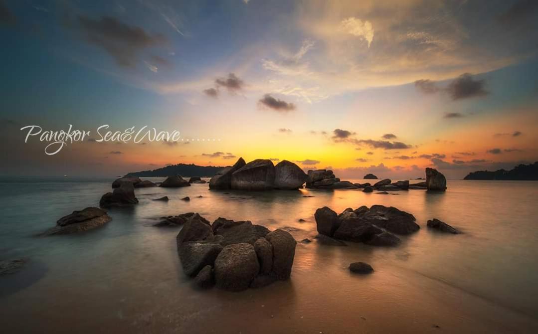 Sea & Wave #1 Coral Bay Apartment Pekan Pangkor Extérieur photo