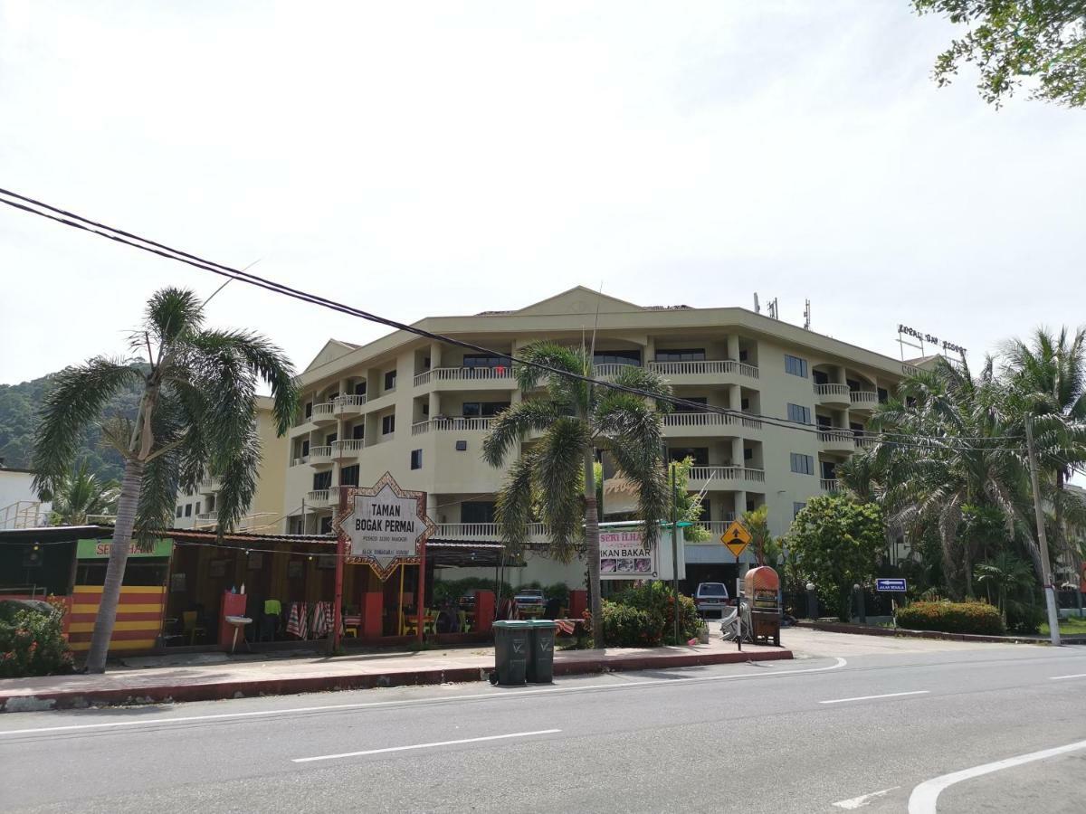 Sea & Wave #1 Coral Bay Apartment Pekan Pangkor Extérieur photo